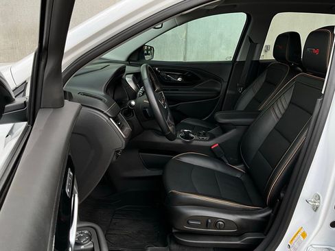 Used 2023 GMC Terrain AT4 w/ Infotainment Package II image 11