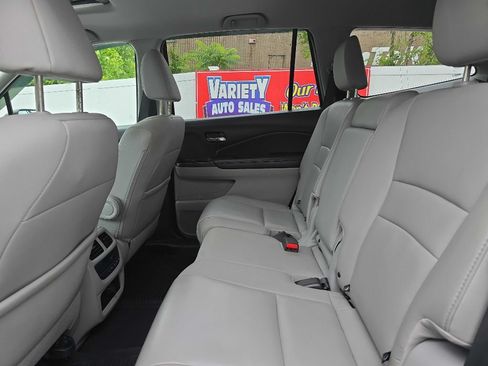 Used 2017 Honda Pilot EX-L image 18