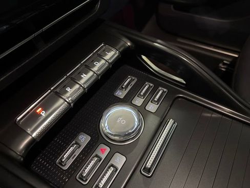 Used 2024 Lincoln Nautilus Premier w/ Equipment Group 102A image 26