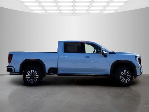 New 2026 GMC Sierra 2500 Denali Ultimate w/ Max Trailering Package image 3