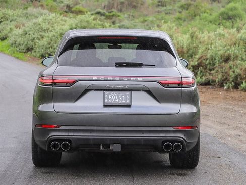 Used 2019 Porsche Cayenne S image 6