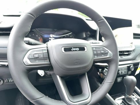 New 2026 Jeep Compass Limited image 8