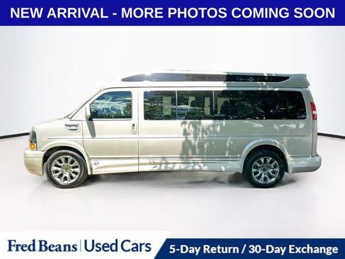 Used 2024 Chevrolet Express 2500 Extended RWD image 4