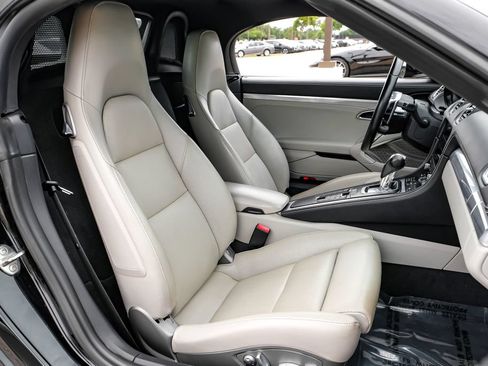 Used 2018 Porsche 718 Boxster S RWD image 36