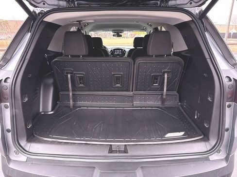 Used 2020 Chevrolet Traverse LT w/ LPO, Floor Liner Package image 24