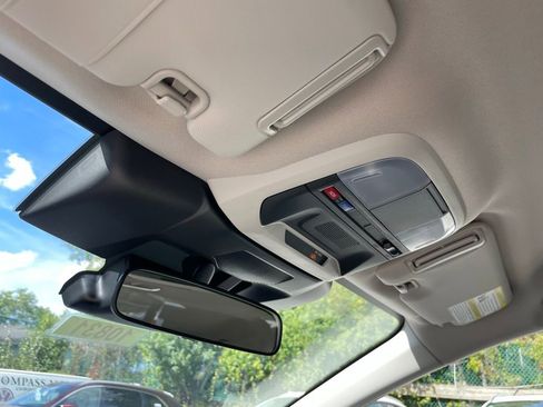 Used 2025 Subaru Impreza 2.0i Sport image 26