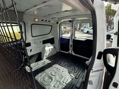 Used 2017 RAM ProMaster City Tradesman w/ Rear Back-up Camera Group image 31