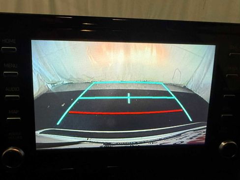 Used 2020 Toyota Corolla LE image 32