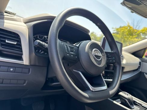 Certified 2023 Nissan Rogue SV AWD/4WD image 20