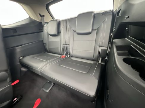 Used 2021 Volkswagen Atlas SE image 25