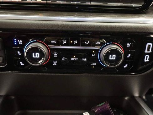 Used 2024 Chevrolet Silverado 3500 LTZ w/ LTZ Convenience Package AWD/4WD image 12