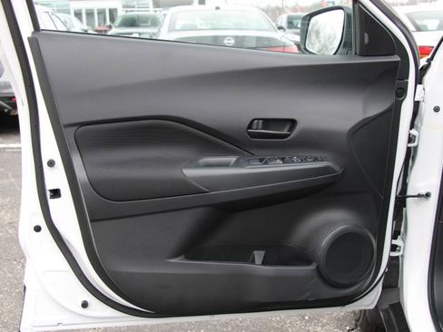 Certified 2025 Nissan Kicks Play S FWD image 13