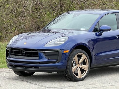 New 2026 Porsche Macan image 11