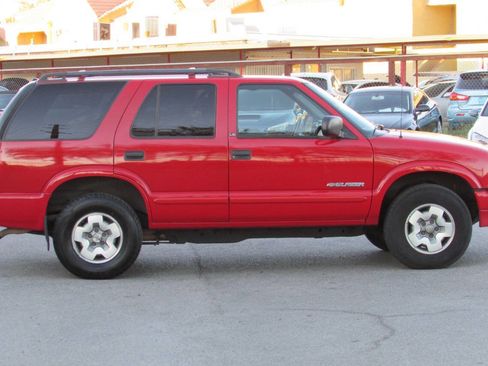 Used 2003 Chevrolet Blazer LS w/ Preferred Equipment Group AWD/4WD image 9