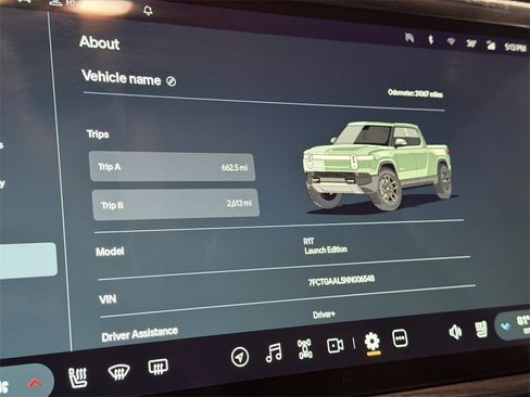 Used 2022 Rivian R1T Launch Edition image 34