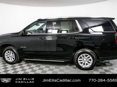 Used 2025 Chevrolet Tahoe LT AWD/4WD image 2