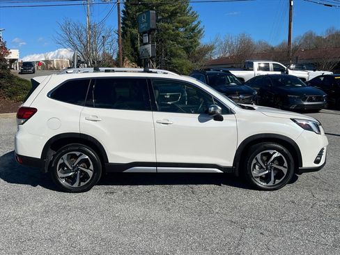 Used 2022 Subaru Forester Touring w/ Popular Package #2 image 3