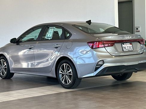 Used 2023 Kia Forte LXS FWD image 6