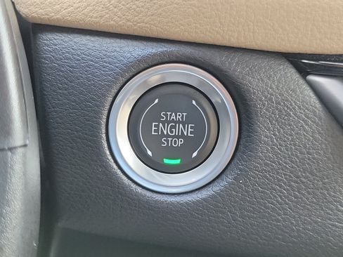 Used 2024 Cadillac XT4 Luxury FWD image 26