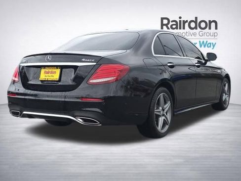 Used 2017 Mercedes-Benz E 300 4MATIC image 8