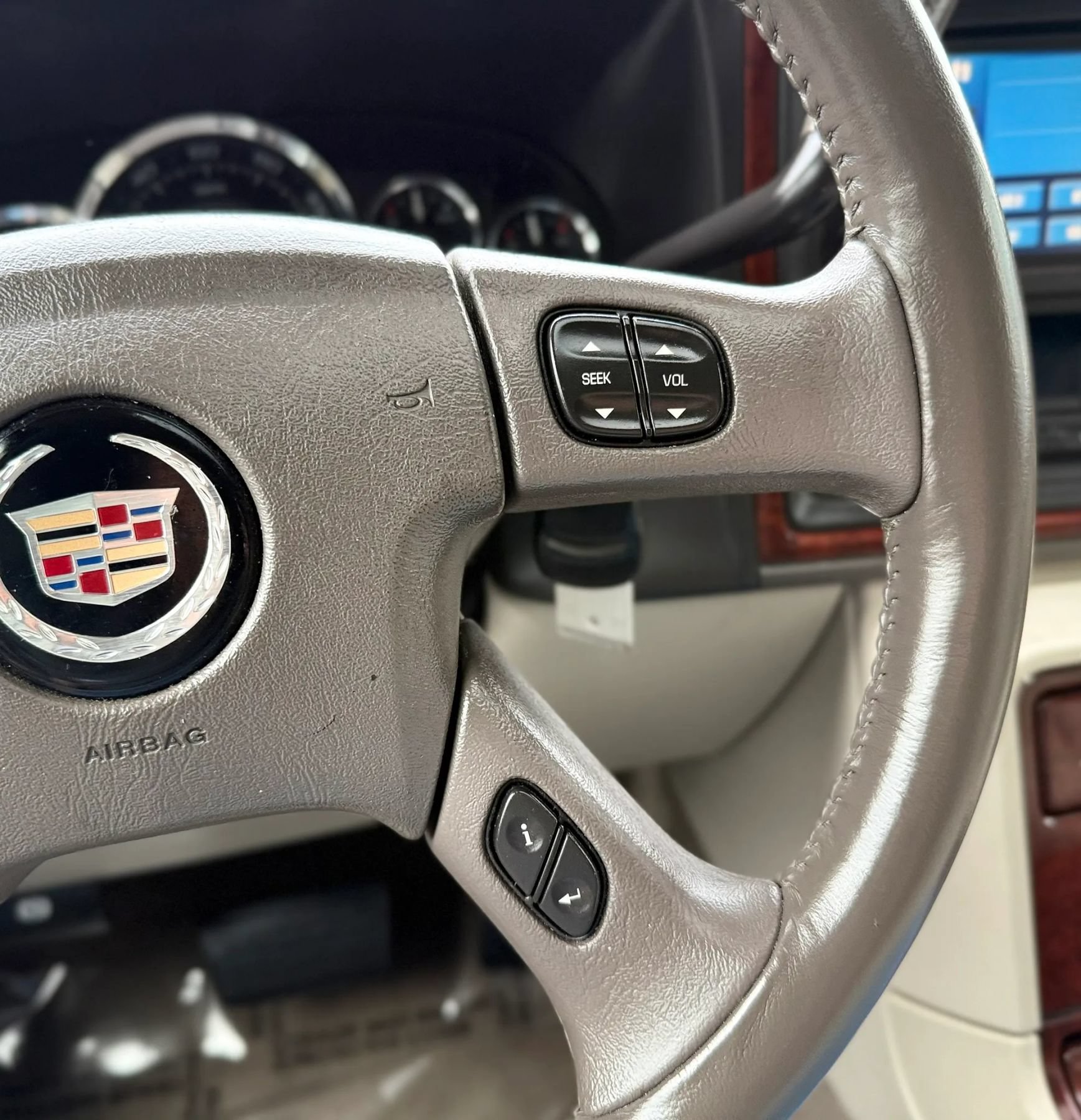 Used 2005 Cadillac Escalade AWD image 15
