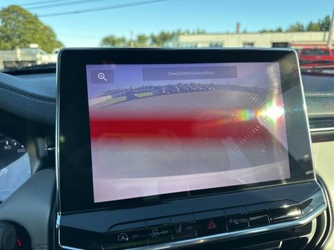 Used 2022 Jeep Compass Limited image 25