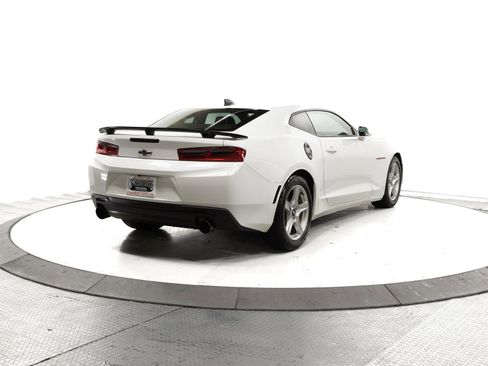 Used 2018 Chevrolet Camaro LT image 10