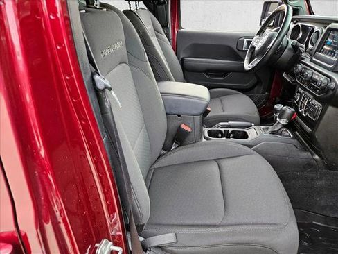 Used 2021 Jeep Gladiator Overland image 24