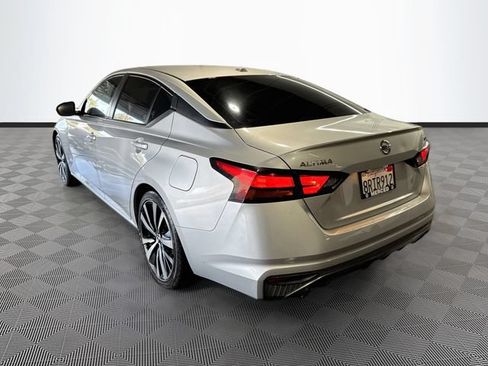 Used 2019 Nissan Altima 2.5 SR FWD image 5