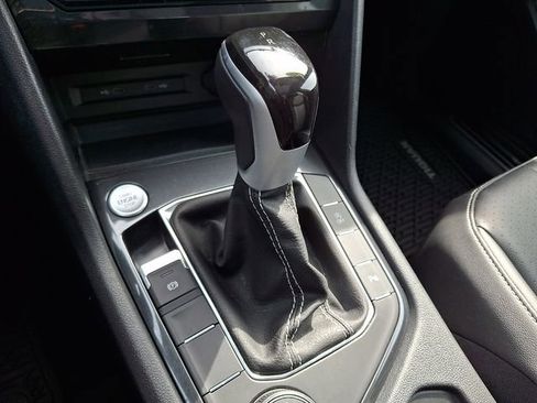 Used 2024 Volkswagen Tiguan SE R-Line AWD/4WD image 15
