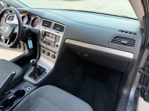 Used 2015 Volkswagen Golf Launch Edition FWD image 20