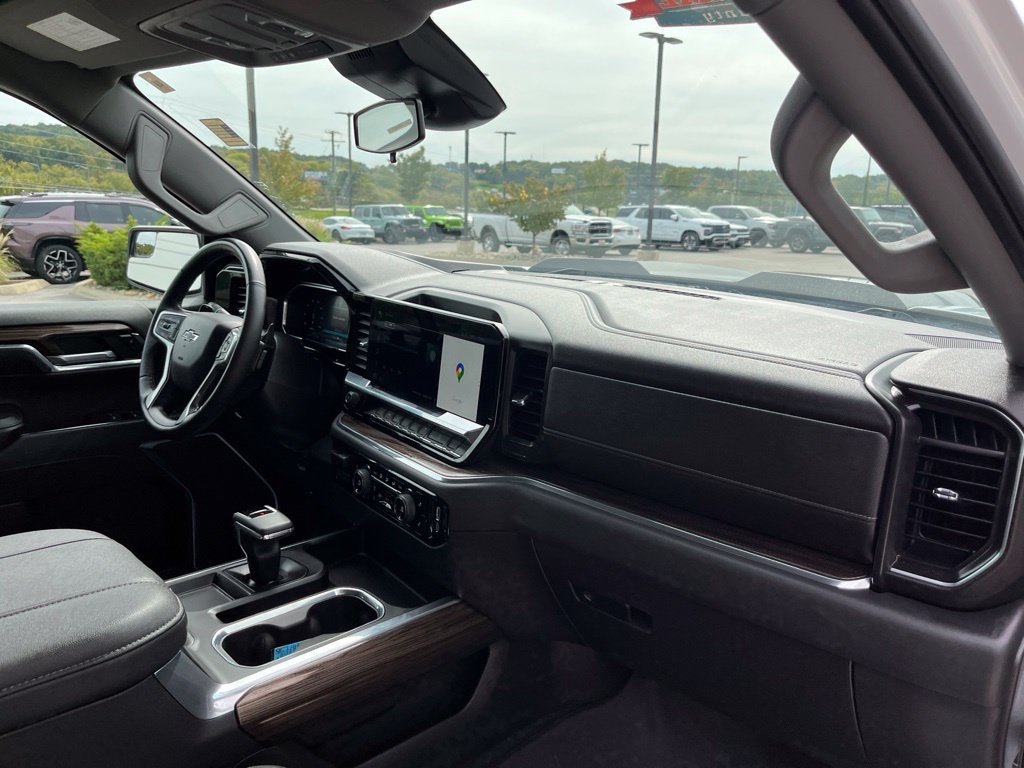 Used 2023 Chevrolet Silverado 1500 LT Trail Boss w/ Protection Package AWD/4WD image 21