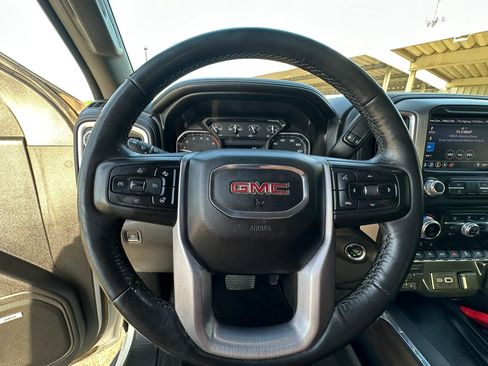 Used 2019 GMC Sierra 1500 SLT w/ SLT Premium Plus Package image 29