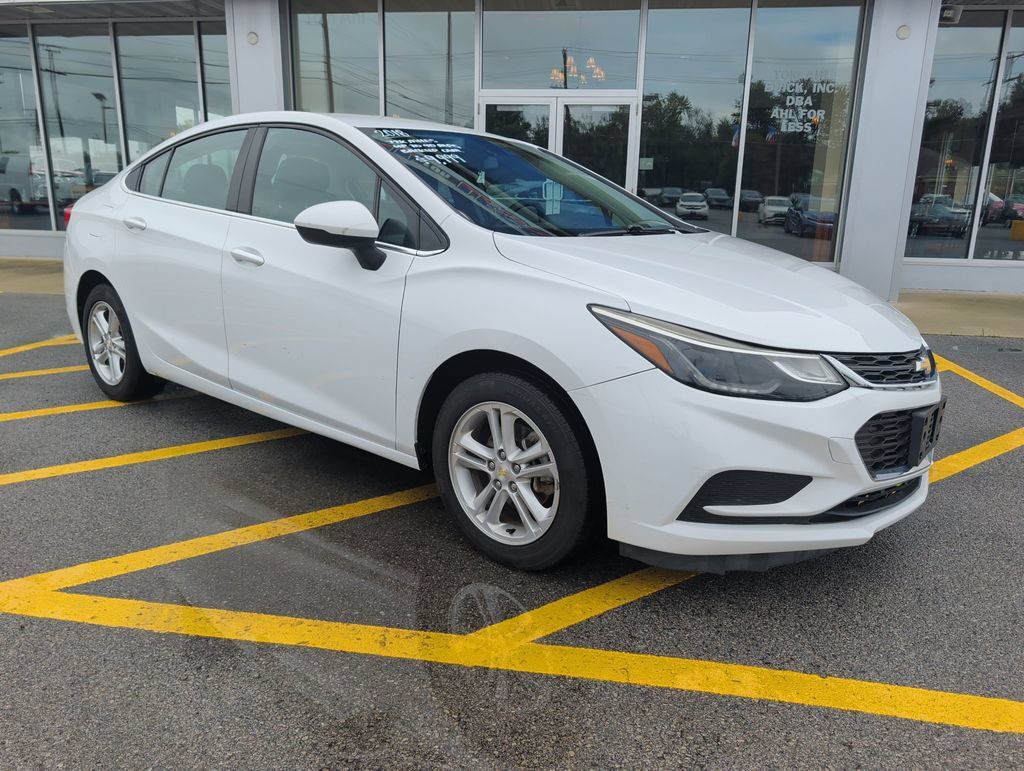 Used 2018 Chevrolet Cruze LT FWD 360° Tour