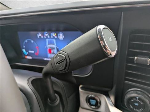 Used 2025 Ford F450 Platinum w/ Platinum Plus Package AWD/4WD image 12