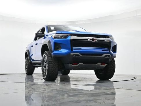 Used 2024 Chevrolet Colorado ZR2 w/ Technology Package image 33