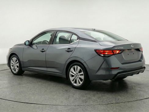 Used 2025 Nissan Sentra S image 6