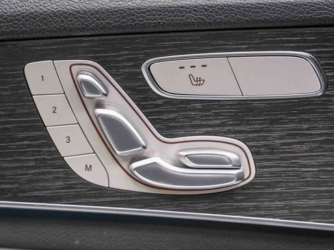 Used 2021 Mercedes-Benz C 300 Sedan image 21