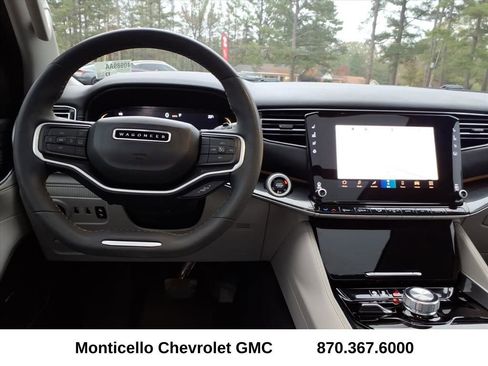 Used 2022 Jeep Wagoneer Series I w/ Premium Group I image 12