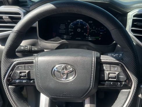 Used 2024 Toyota Sequoia Platinum AWD/4WD image 9