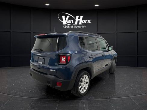 Used 2022 Jeep Renegade Latitude AWD/4WD image 7