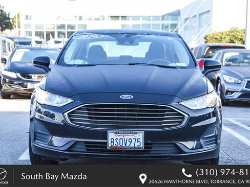 Used 2020 Ford Fusion SE image 2