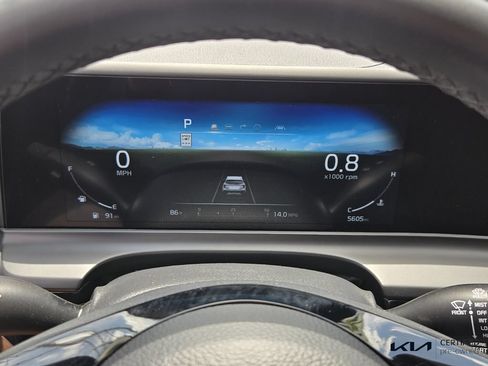 Certified 2025 Kia Seltos X-Line AWD/4WD image 25