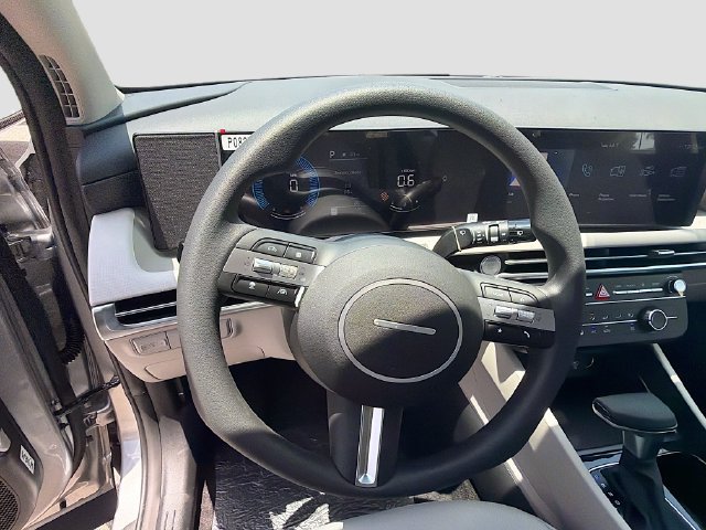 New 2026 Hyundai Tucson SE FWD image 11