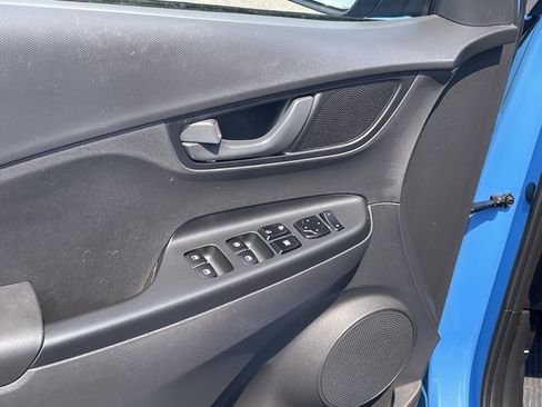 Used 2022 Hyundai Kona SEL w/ Cargo Package AWD/4WD image 16