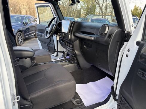 Used 2017 Jeep Wrangler Unlimited Sport w/ Quick Order Package 24S image 25