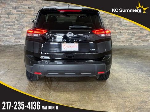 Used 2025 Nissan Rogue SV image 6
