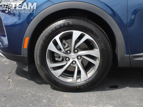 Used 2022 Buick Envision Essence w/ Safety Package FWD image 32