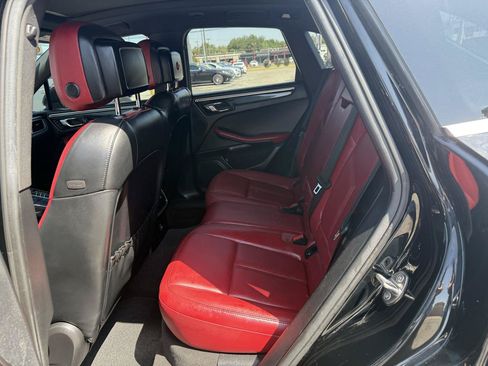 Used 2018 Porsche Macan S AWD/4WD image 14