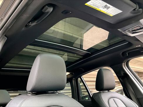 Used 2020 BMW X1 sDrive28i w/ Convenience Package image 13